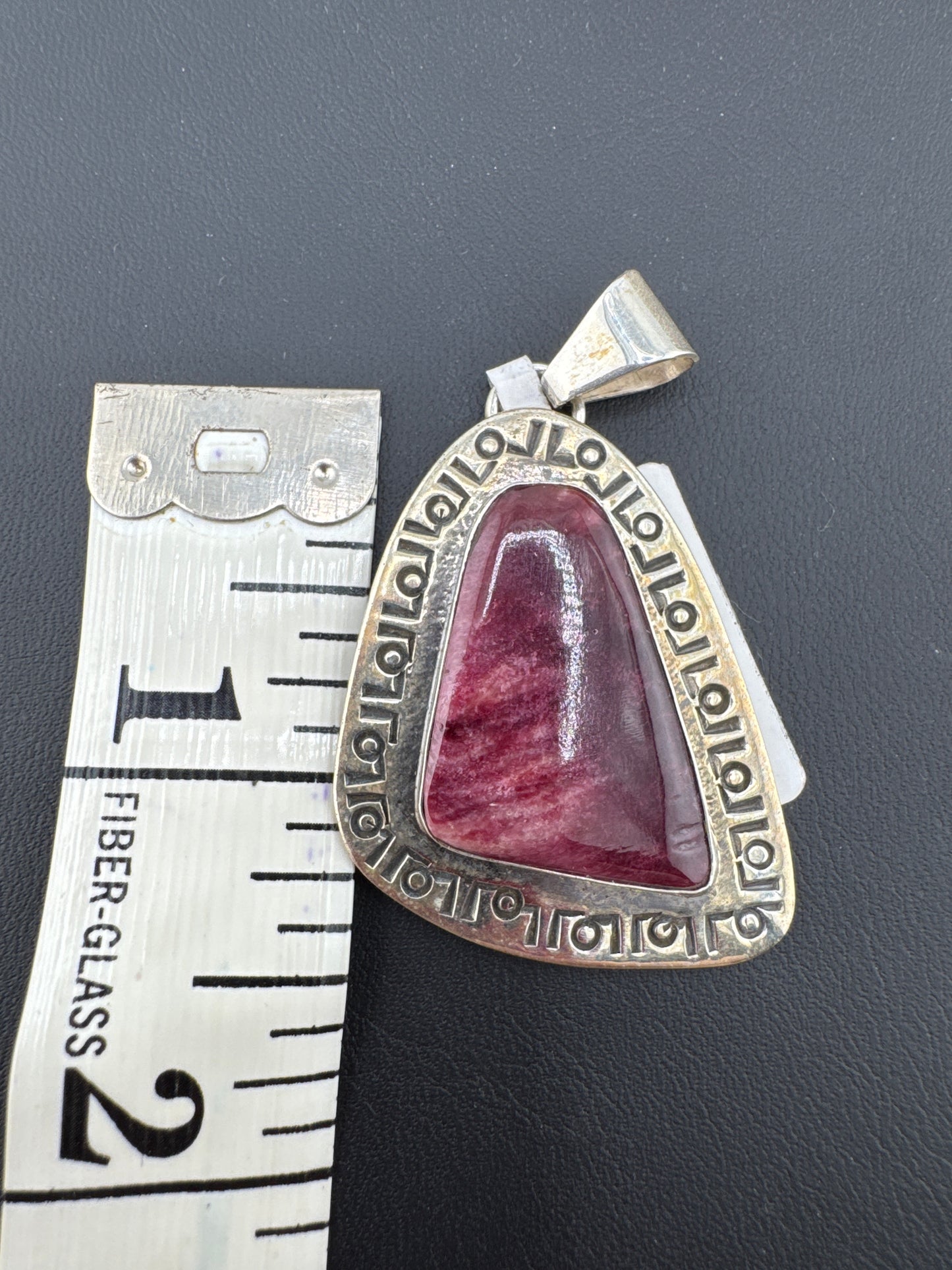 Jones Bahe Purple Spiny Oyster Pendant