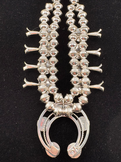 Phil & Lenora Garcia Queen Couch Squash Blossom Necklace & Earrings Set